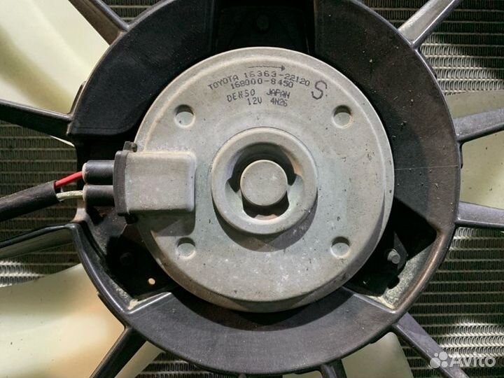 Радиатор охлаждения двигателя Toyota Corolla Axio