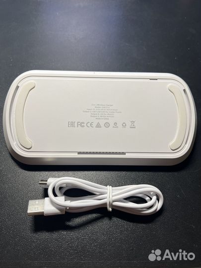 Беспроводная зарядка 3 в 1