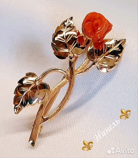 Чудесная антик. брошь. Золото 583. Коралл. СССР