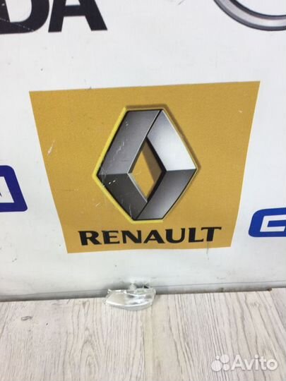Повторитель поворотника в Крыло в Зеркало Renault