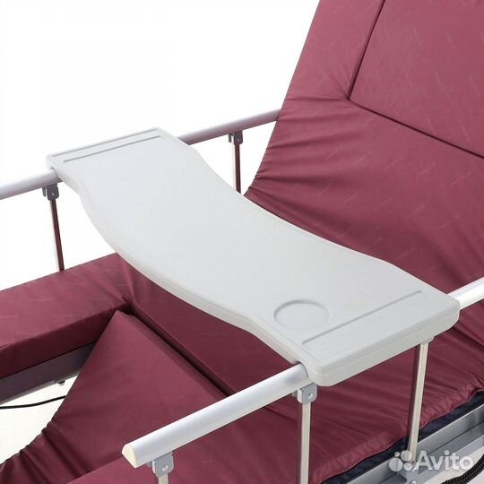 Медицинская кровать для лежачих больных