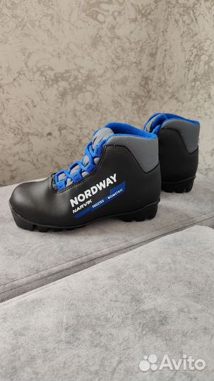 Лыжные ботинки классические