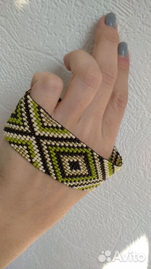 Украшения из бисера