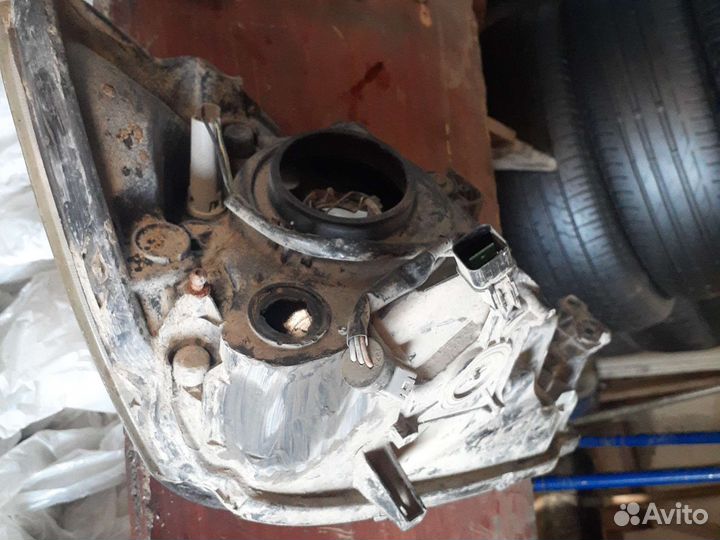 Фара левая Mitsubishi lancer 9 под корректор