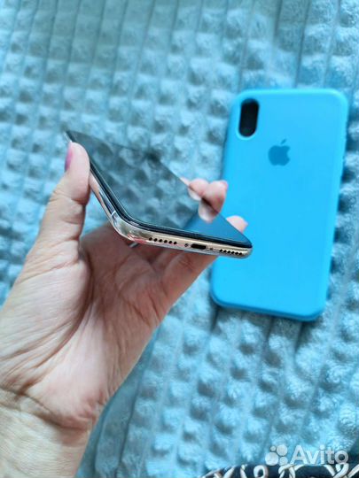 Телефон iPhone 10