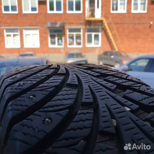 Sava Eskimo Stud 205/65 R15 94T