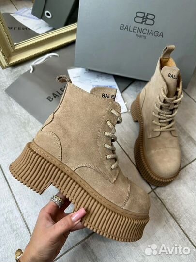 Продам натуральные ботинки