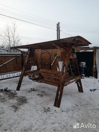 Садовые качели из дерева