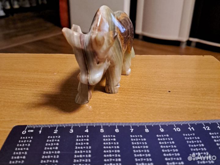 Статуэтка из натурального камня бык