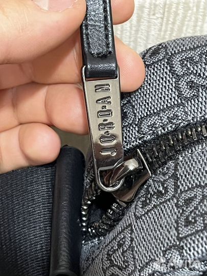 Сумка Jordan Monogram Cross-body Bag Grey