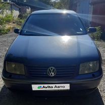 Volkswagen Bora 1.6 MT, 2001, 438 000 км, с пробегом, цена 380 000 руб.