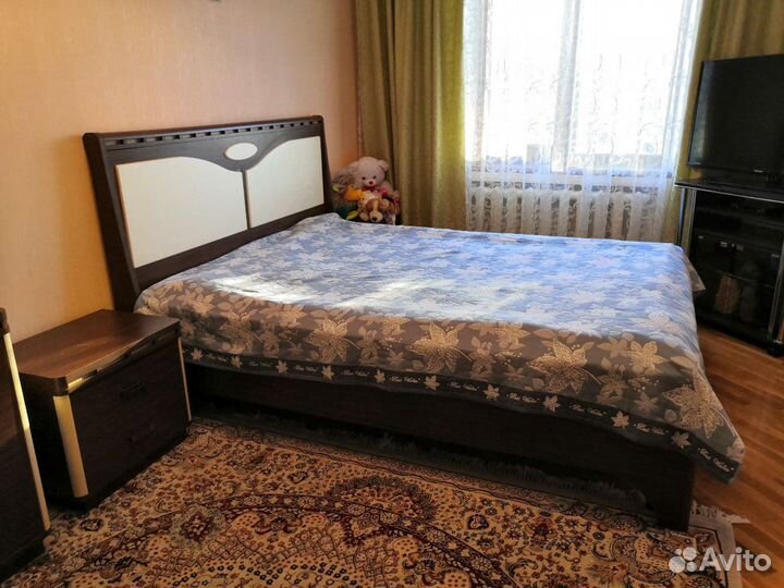 Спальный гарнитур