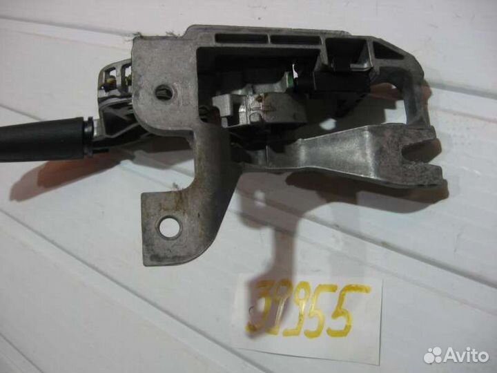 Рычаг стояночного тормоза Ford Focus III 2011