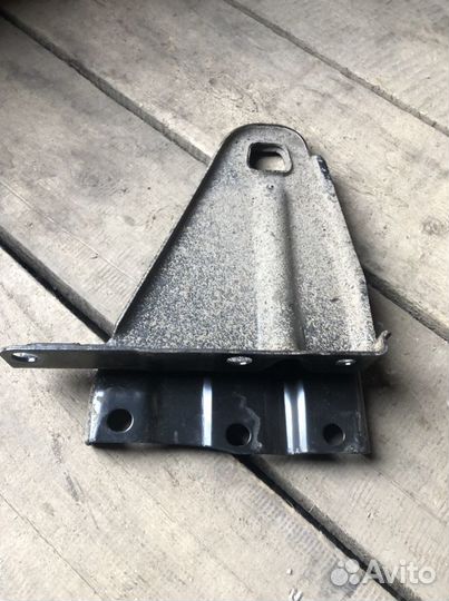 Буксировочная петля