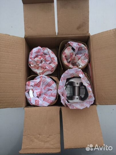 Поршневая группа с гильзами Рено 21-19