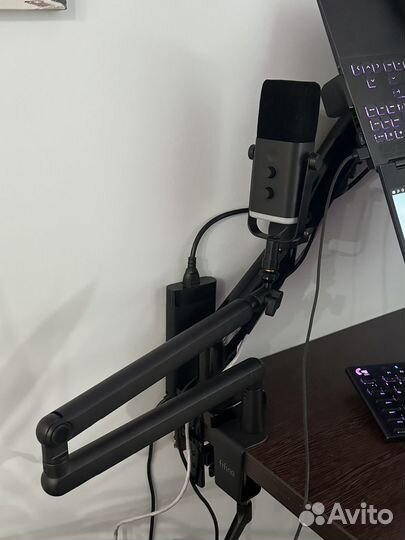 Динамичский Микрофон Fifine am8 + стойка fifne