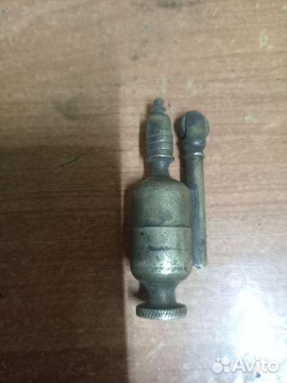 Зажигалка бензиновая