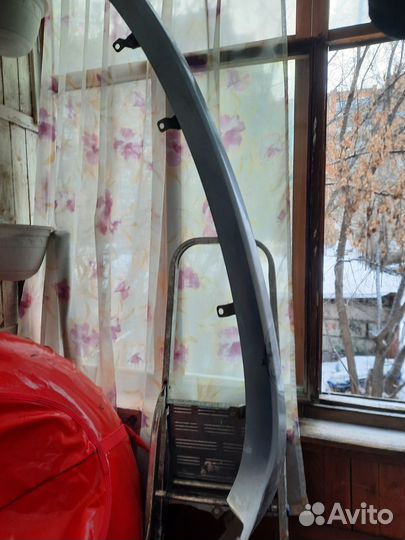 Губа переднего бампера Honda Airveiv