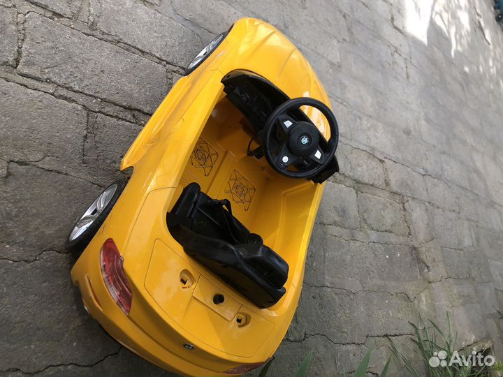 Детский электромобиль