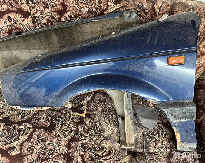 Крыло переднее правое и левое Volkswagen Passat B4