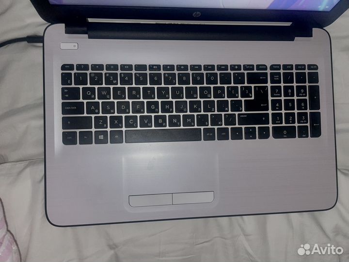 Ноутбук HP 15-ba502ur