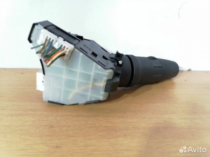 Переключатель поворотов левый Nissan Tiida Latio