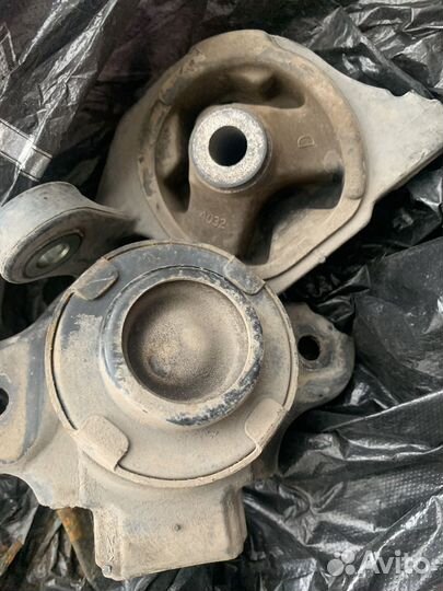 Подушки двигателя