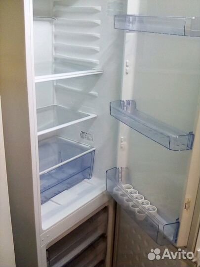 Холодильники на гарантии и с доставкой от