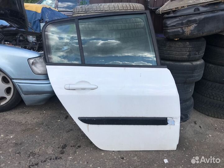 Дверь задняя renault Megane 2