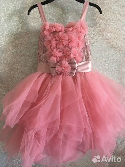 Платье для девочки нарядное