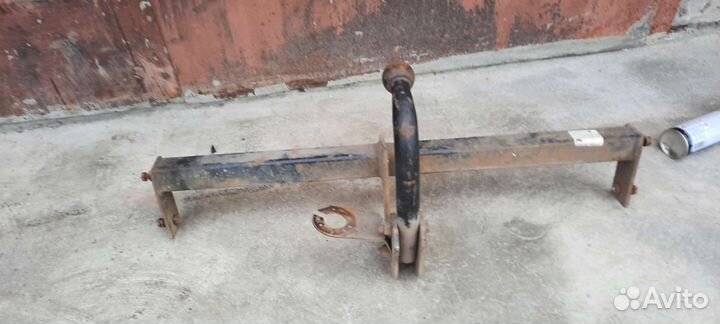 Фаркоп на renault duster