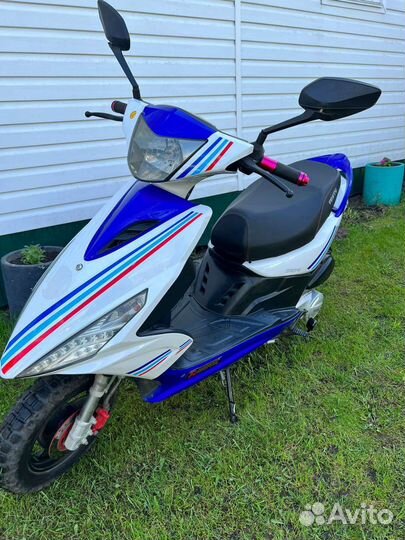 Скутер vento corsa