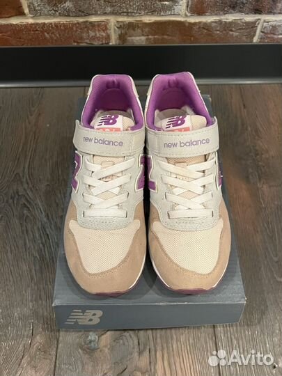 Легкие кроссовки New Balance, р. 34.5 EU