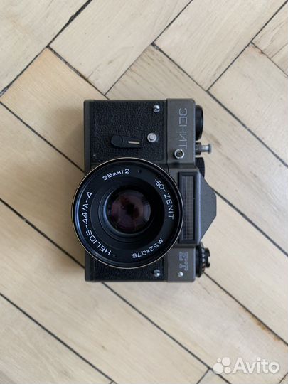 Плёночный фотоаппарат Зенит ET