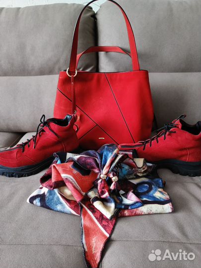 Обувь и аксессуары