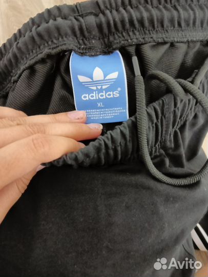 Спортивные штаны adidas