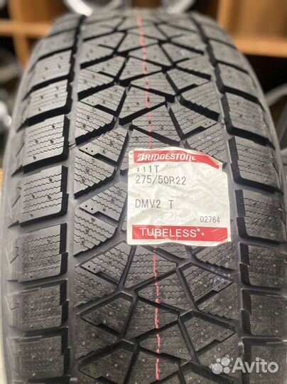 Bridgestone Blizzak DM-V2 275/50 R22 111T