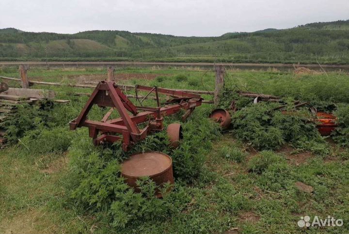 Запчасти на трактор мтз 82 бу