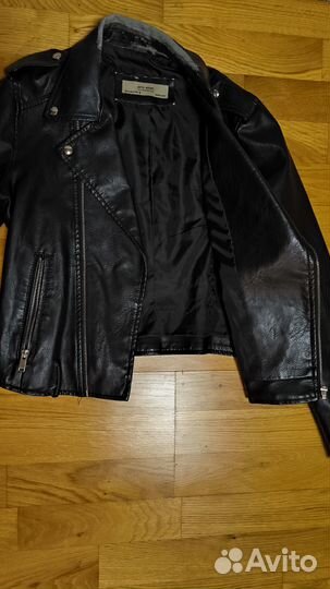 Кожаная косуха stradivarius