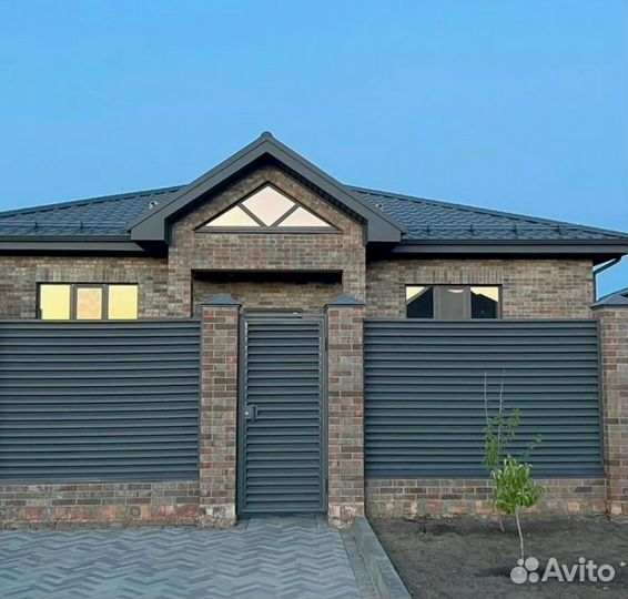 Заборы жалюзи металлические