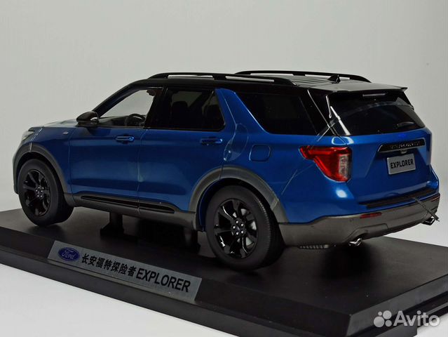 Ford Explorer Blue 1:18 Дилерский