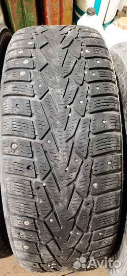 Nokian Tyres Hakkapeliitta 7 SUV 215/65 R16 102T