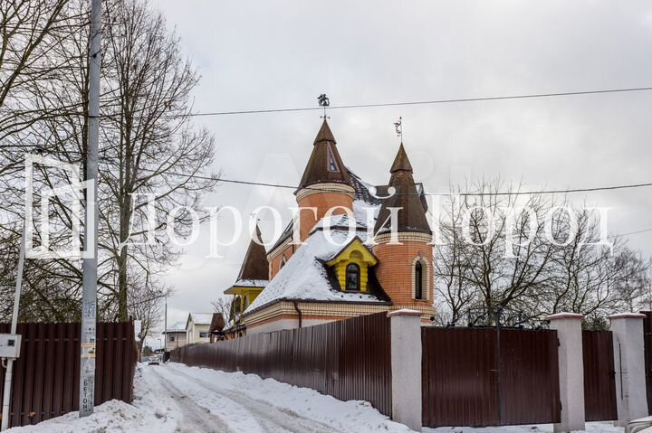 Коттедж 289 м² на участке 7,7 сот.