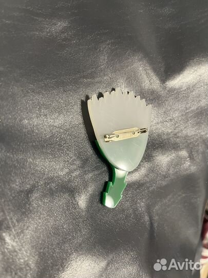 Брошь белый бутон чертополох