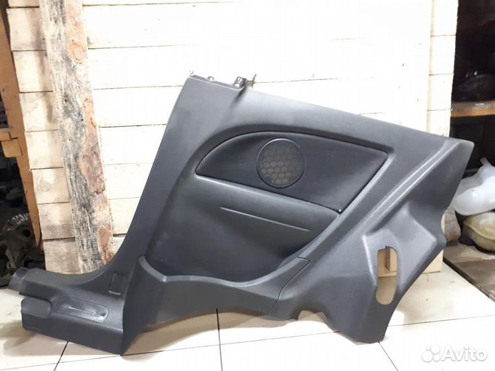 Обшивка салона правая Opel Corsa D 2006-2015