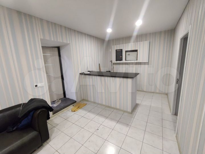 Торговая площадь, 65 м²