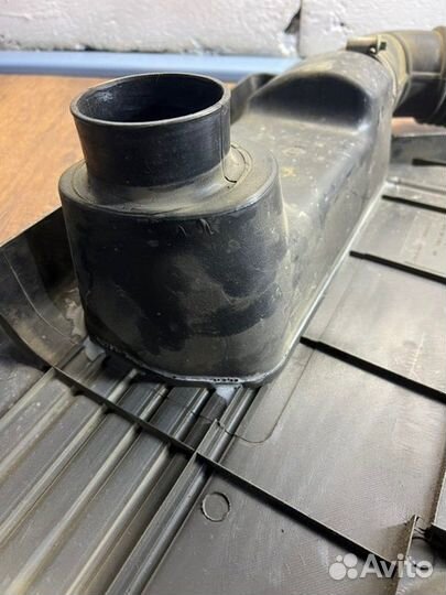 Декоративная крышка двигателя Vortex Estina седан