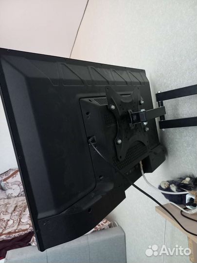 Телевизор Philips 32 дюйма