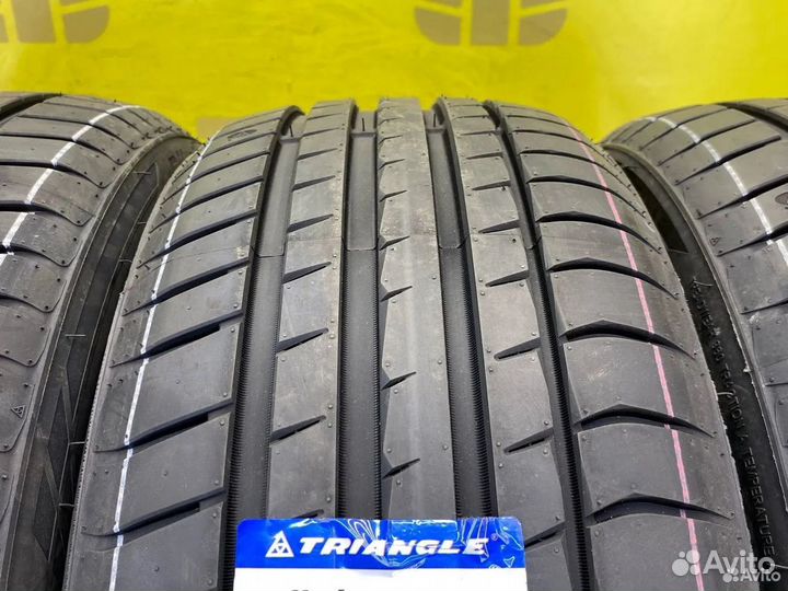 Triangle EffeXSport TH202 225/40 R19 96