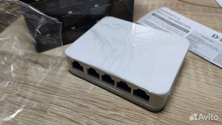 Сетевой коммутатор свич D-link dgs-1005a